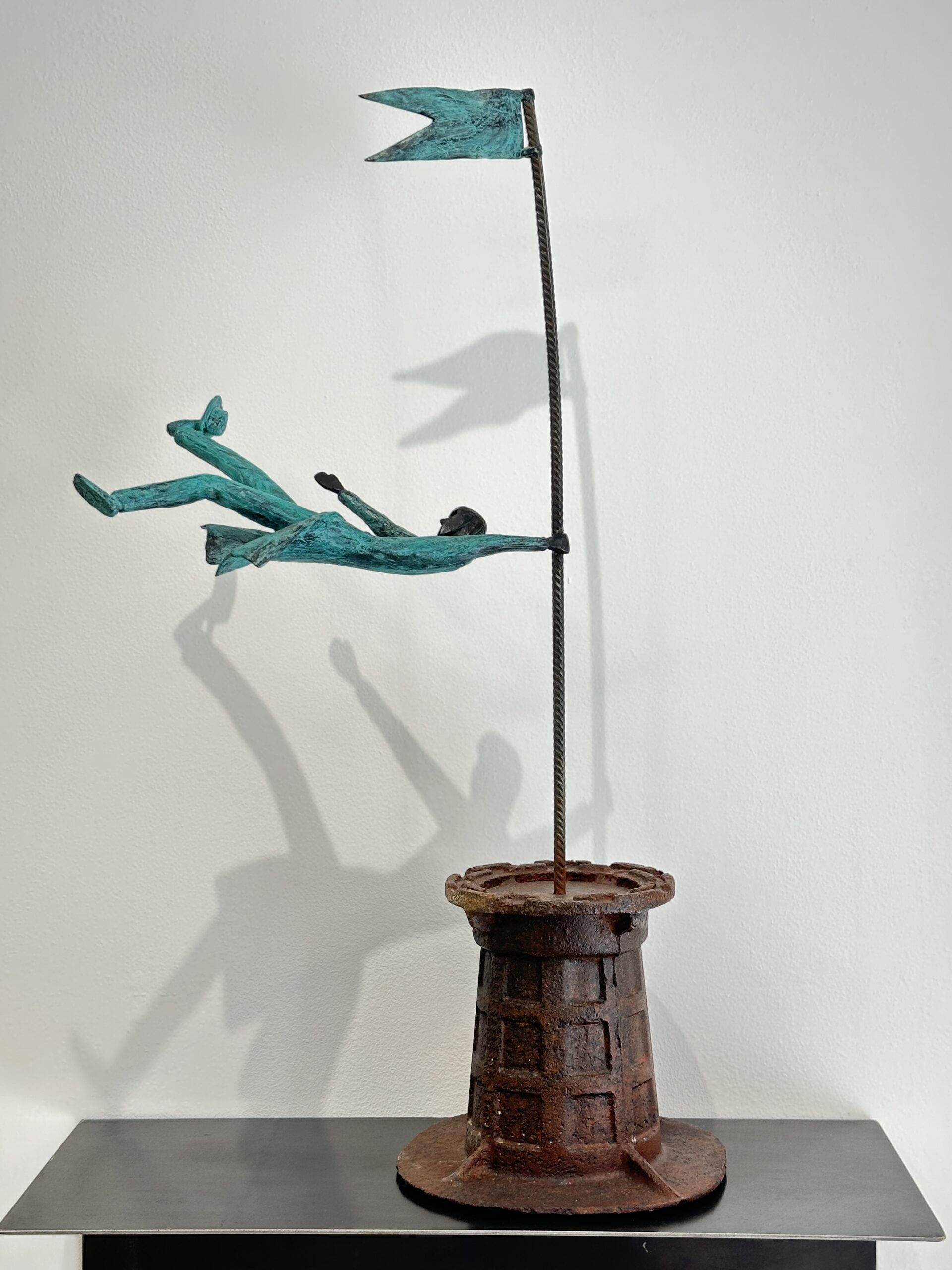 Sculpture contemporaine de Fabrice Dal'Secco exposée à la Galerie Esquina à Dinan