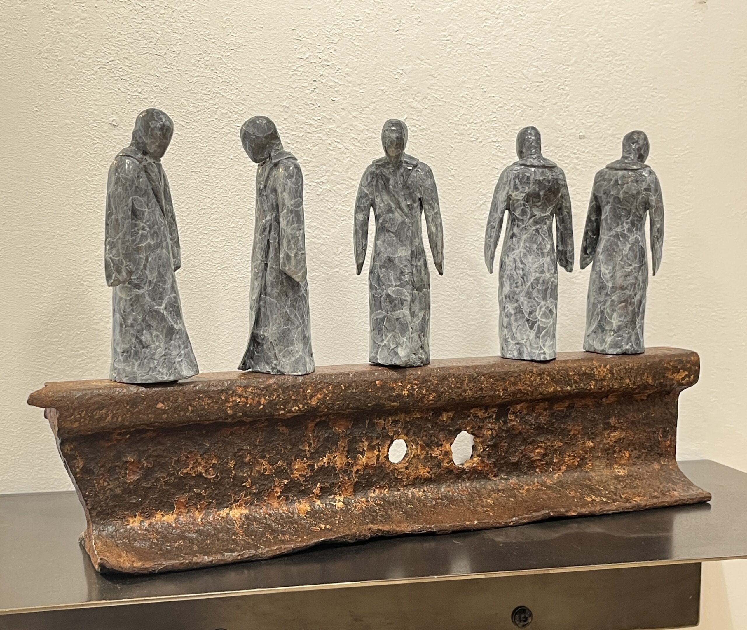 Sculpture contemporaine de Fabrice Dal'Secco exposée à la Galerie Esquina à Dinan