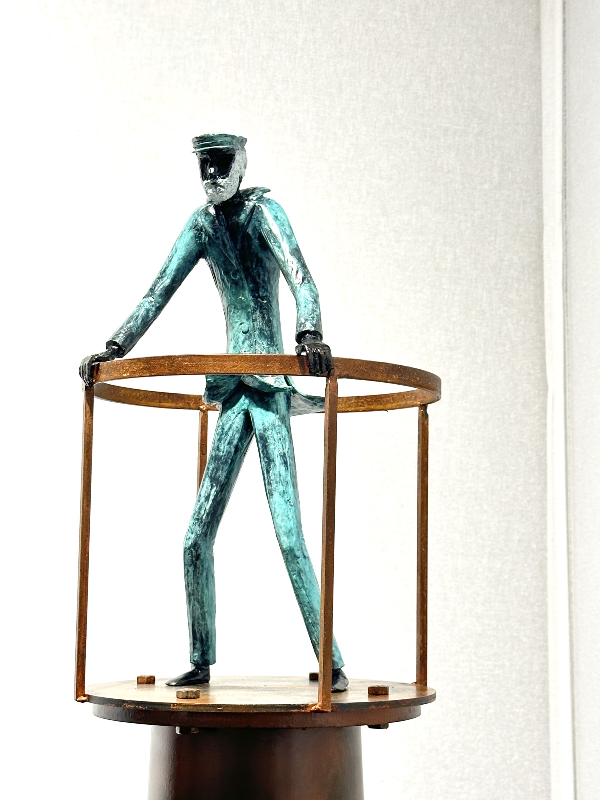 Sculpture contemporaine de Fabrice Dal'Secco exposée à la Galerie Esquina à Dinan
