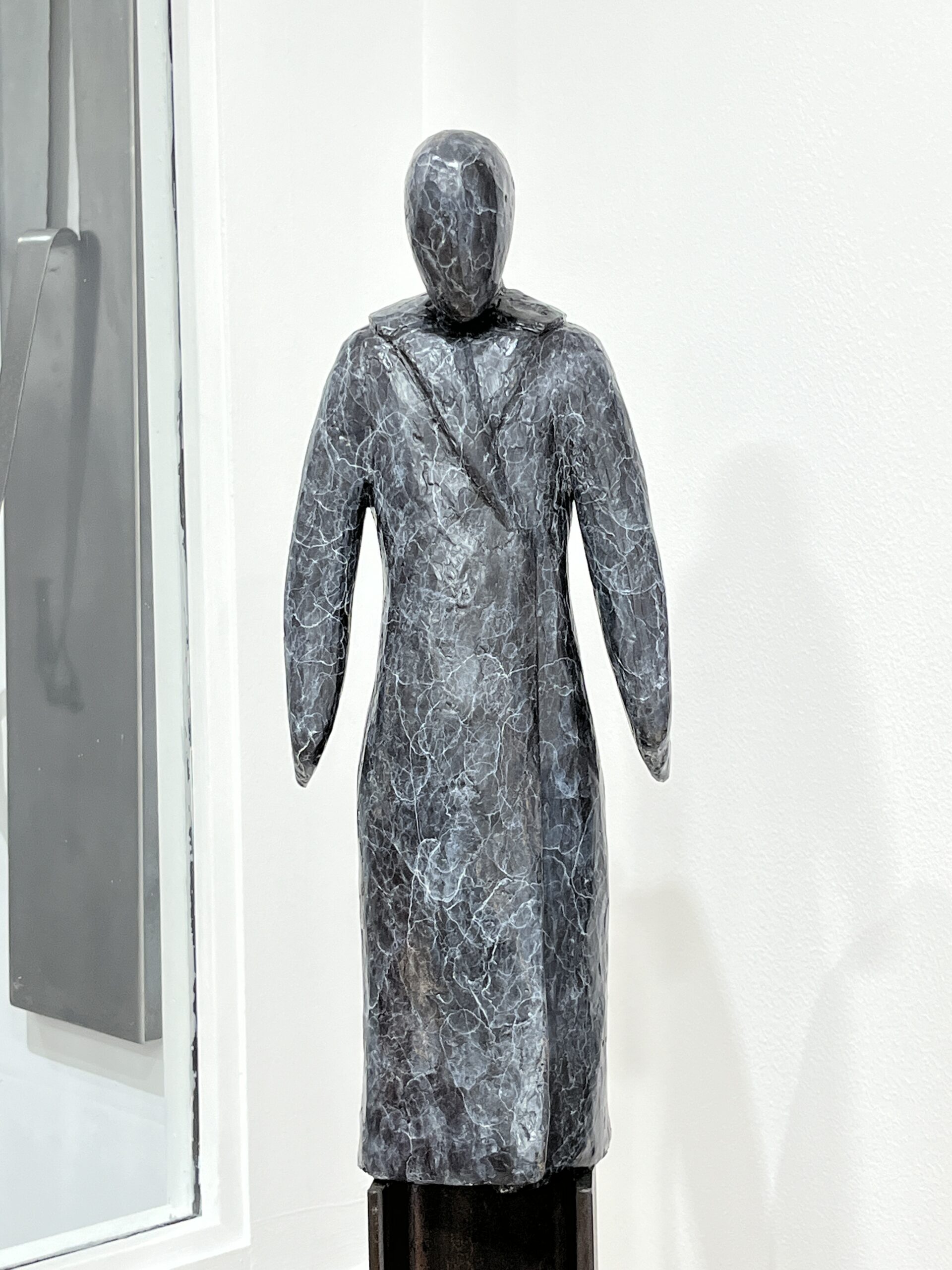 Sculpture contemporaine de Fabrice Dal'Secco exposée à la Galerie Esquina à Dinan