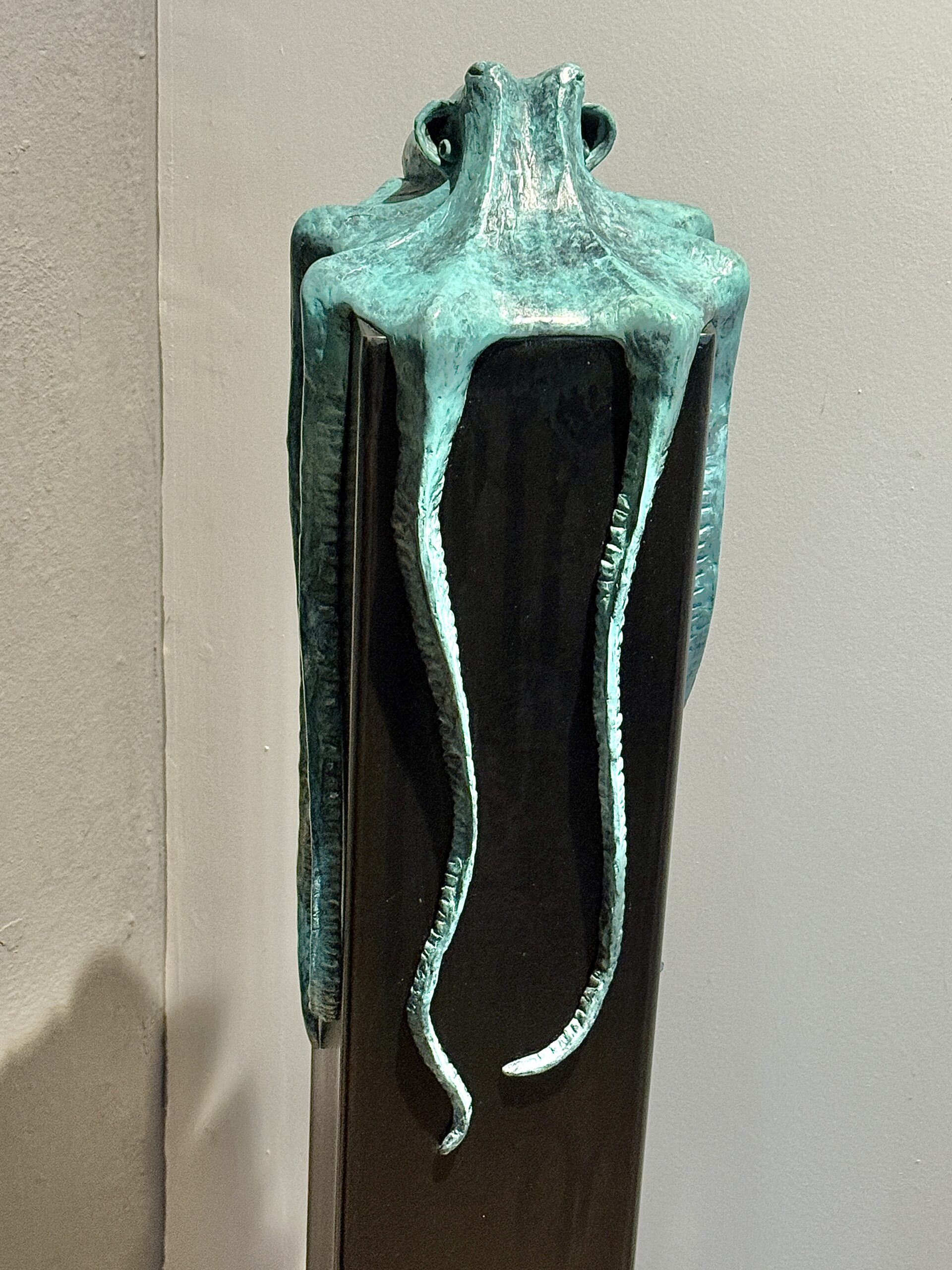 Sculpture contemporaine de Fabrice Dal'Secco exposée à la Galerie Esquina à Dinan
