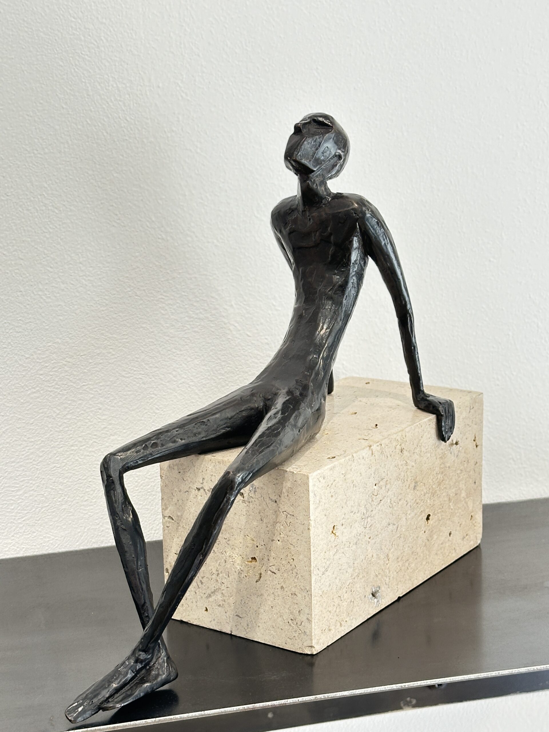 Sculpture contemporaine de Fabrice Dal'Secco exposée à la Galerie Esquina à Dinan